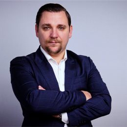 贸易战警报降低！美国关税影响低于预期，华尔街松了一口气