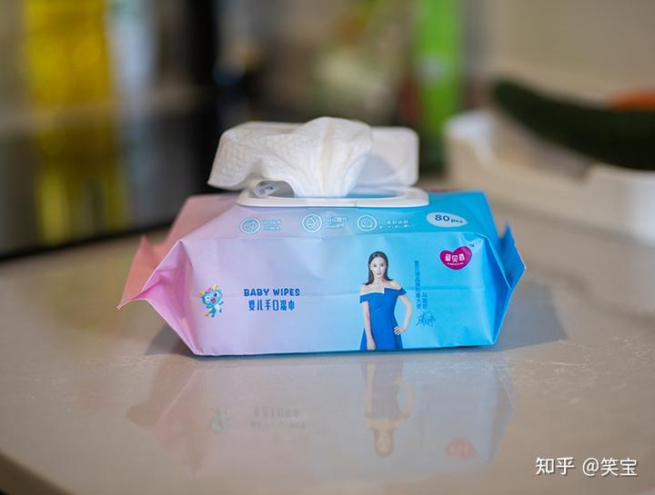 景顺Q2持仓概况：英伟达(NVDA.US)超越微软(MSFT.US)成最大重仓股 科技股依然受青睐 医药股遭减持